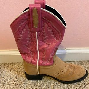 Girls pink & tan cowboy boots, suede & leather.